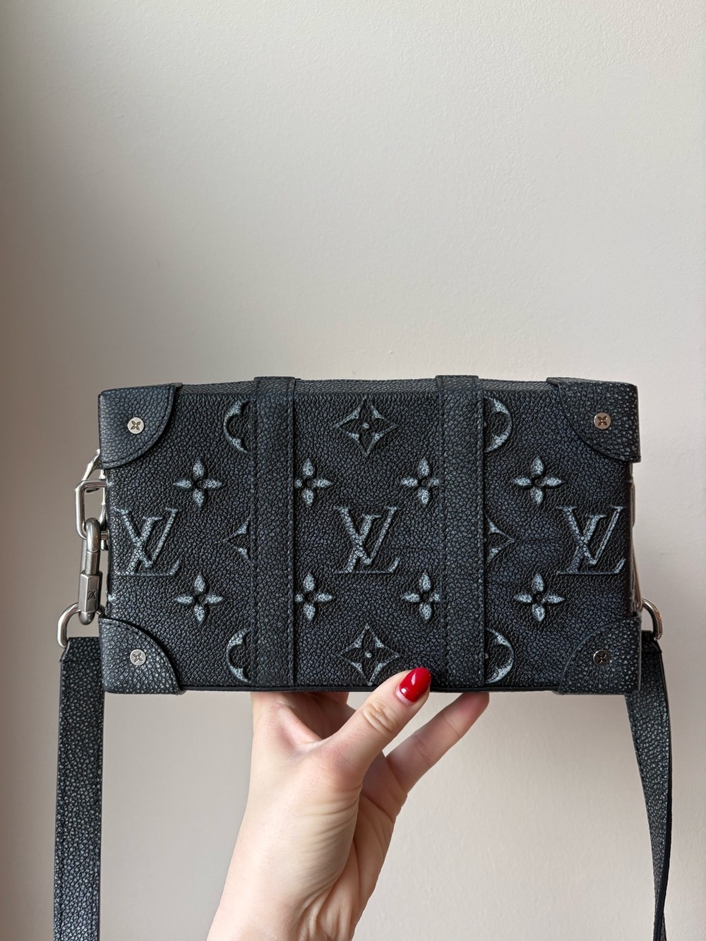 Authentic LOUIS VUITTON Faded Calfskin Monogram Soft Trunk Wallet (Charcoal)